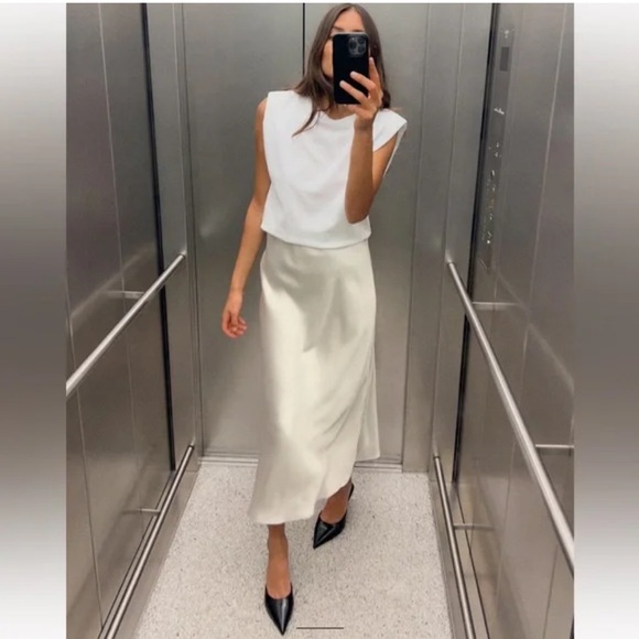 Zara Contrasting Satin Effect Maxi Dress - Picture 1 of 7